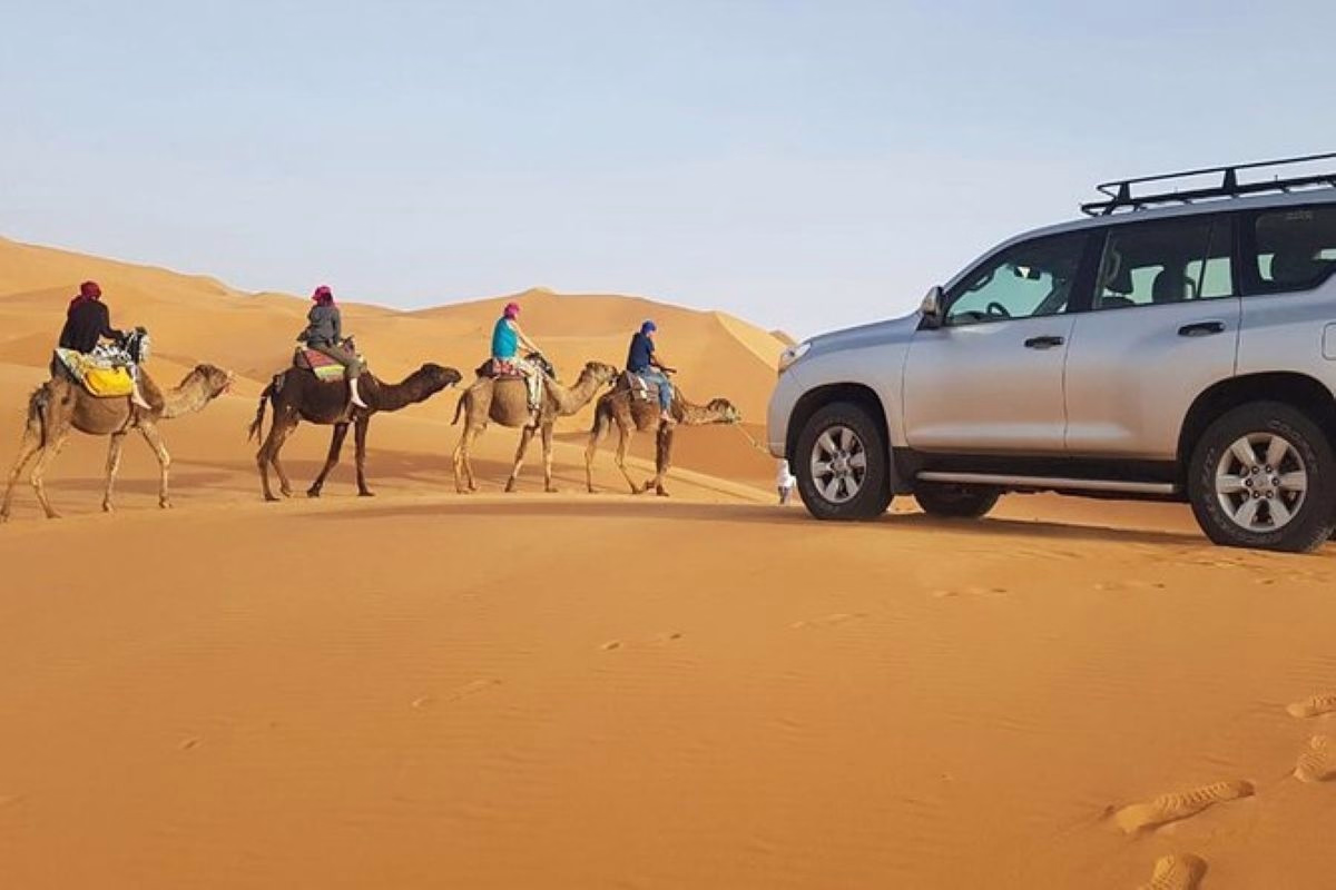 Trek - Circuit Privé 4 jours en 4x4 de Marrakech à Erg Chegaga