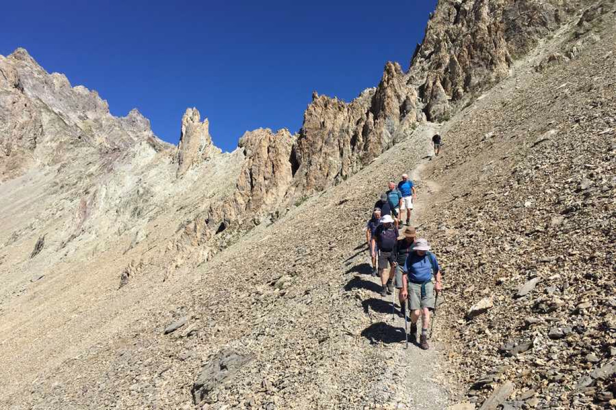 Trek en autonomie dans la vallée de Névache