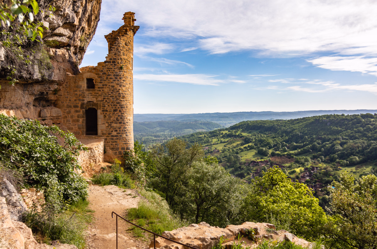 Séjour sportif en marche nordique dans le Quercy authentique