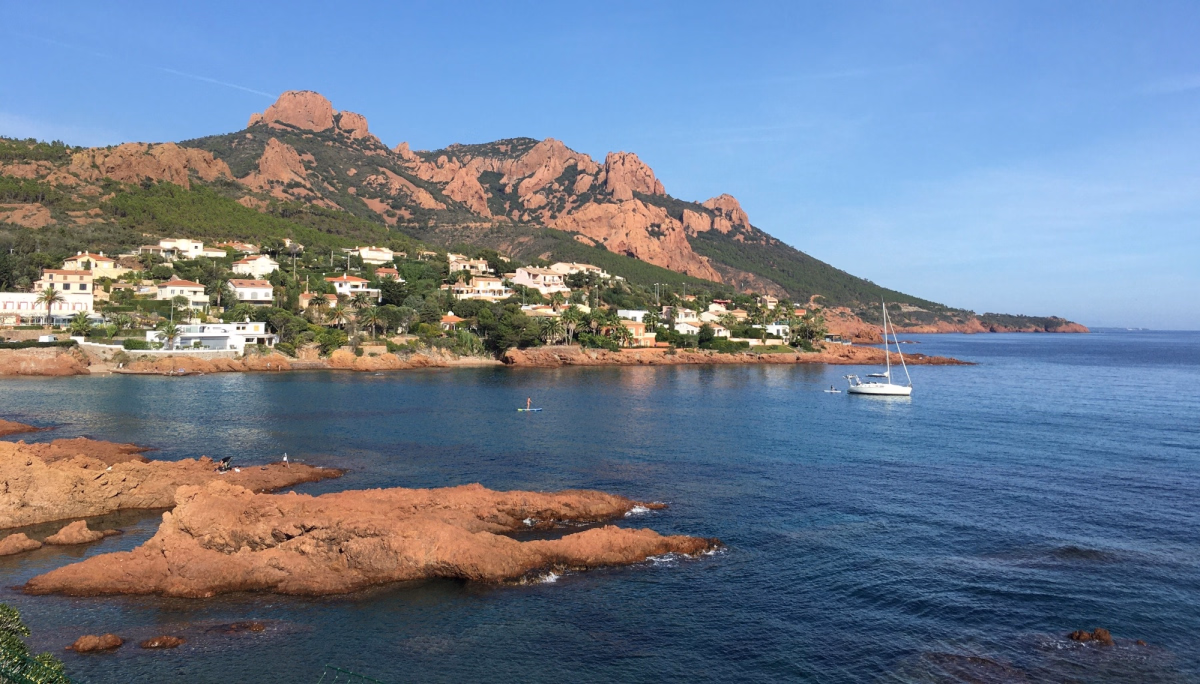Randonnée sur la Côte d'Azur entre Estérel et îles de Lérins