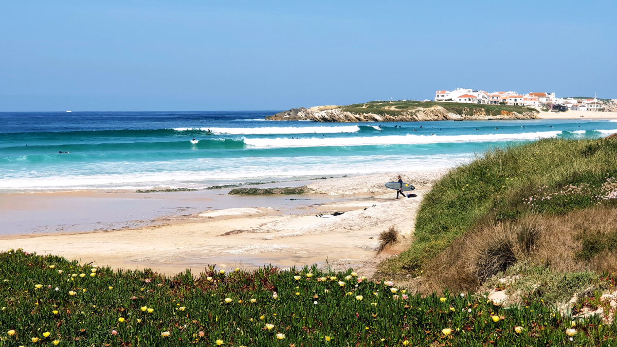 Initiation au surf à Peniche, perle de l'Atlantique portugais