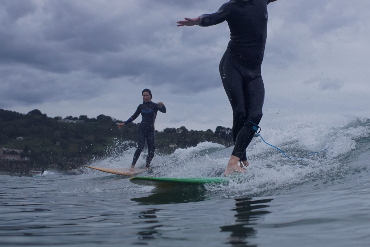 immersion surf et détente au coeur de la cote basque