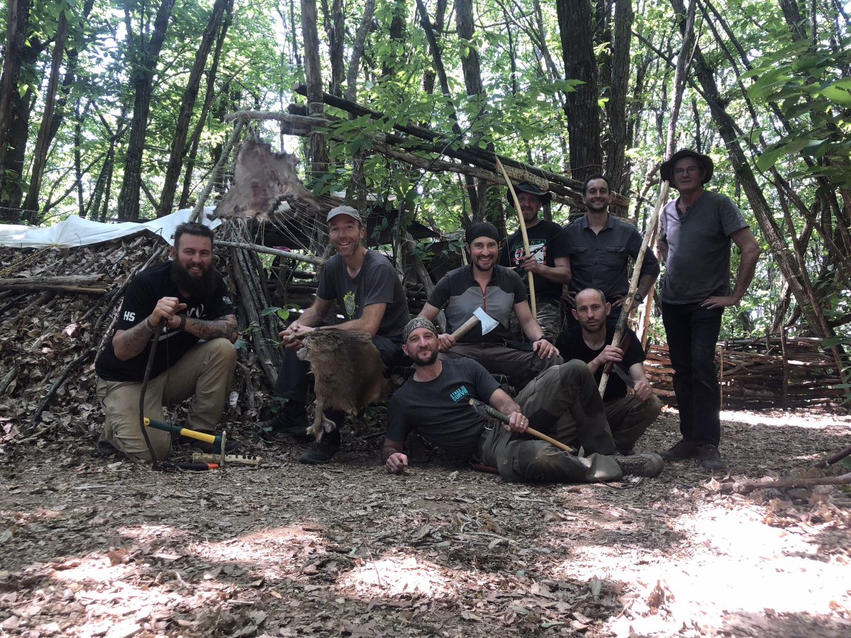 Apprentissage du bushcraft en Île-de-France
