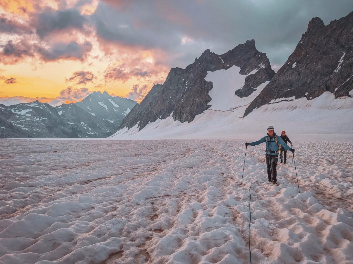 Voyage en Haute Montagne - Initiation à l\'alpinisme et premières cordées au cœur des Écrins