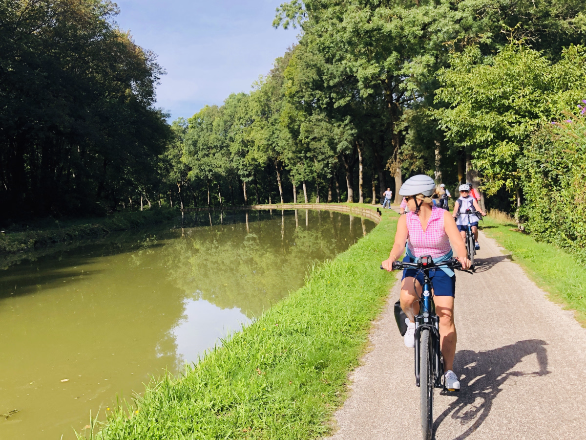 Le long du Canal du Nivernais à vélo | 5 jours
