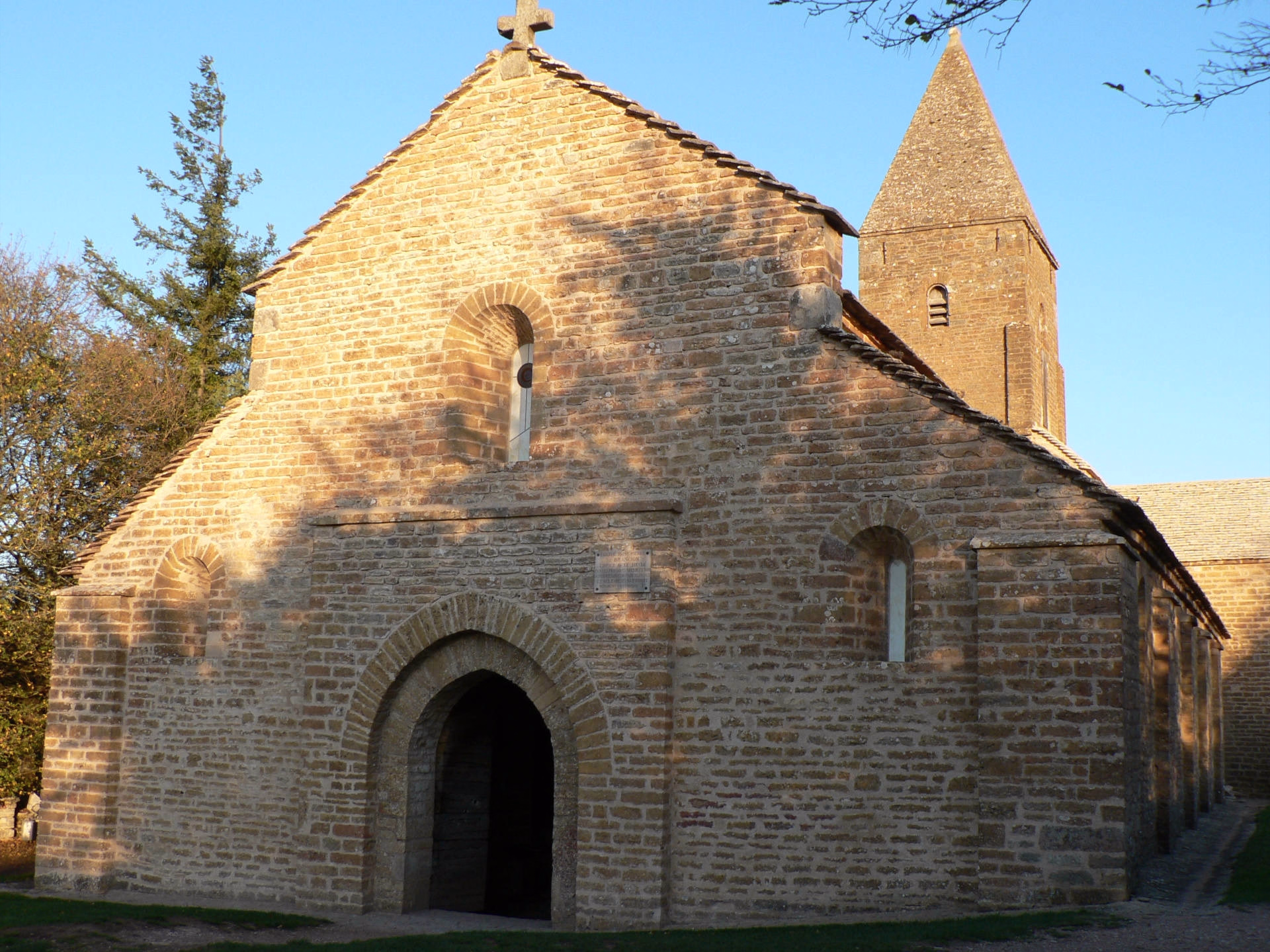Randonnée et patrimoine en Bourgogne du sud