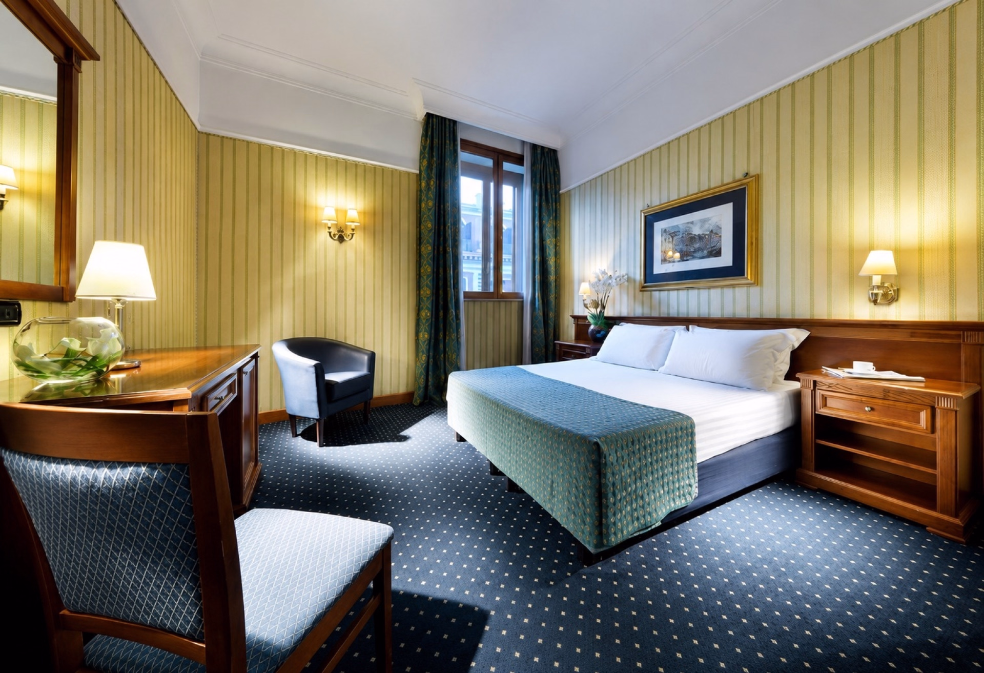 🏨 Hôtel 4* - Jours 1 à 2