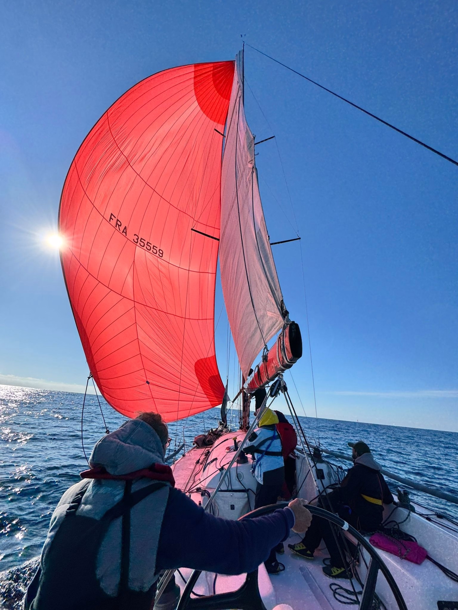 Stage de voile Perfectionnement autonomie niveaux 3 et 4 FFV 5 jours