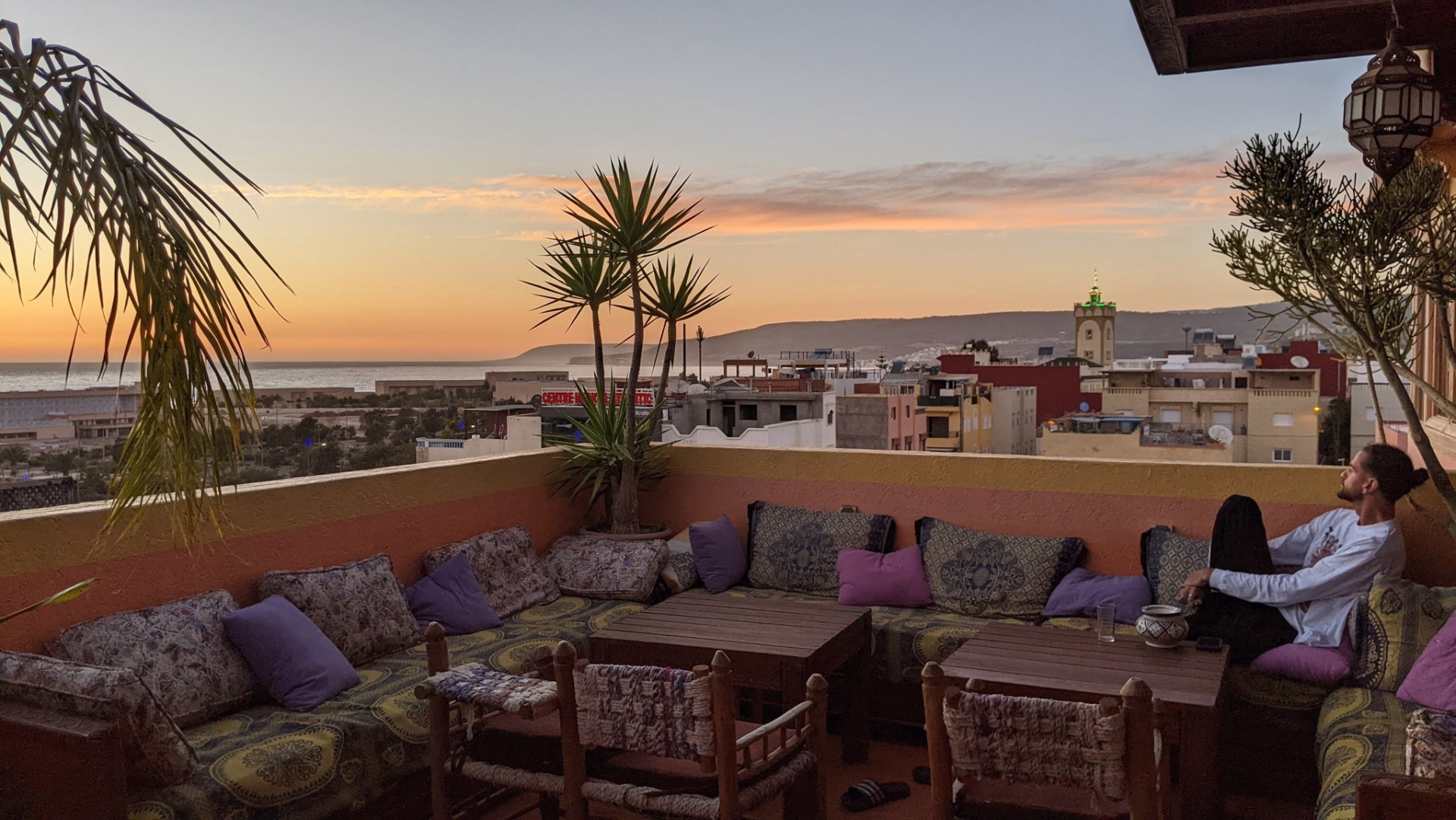 Surf camp et hospitalité marocaine à Tamraght