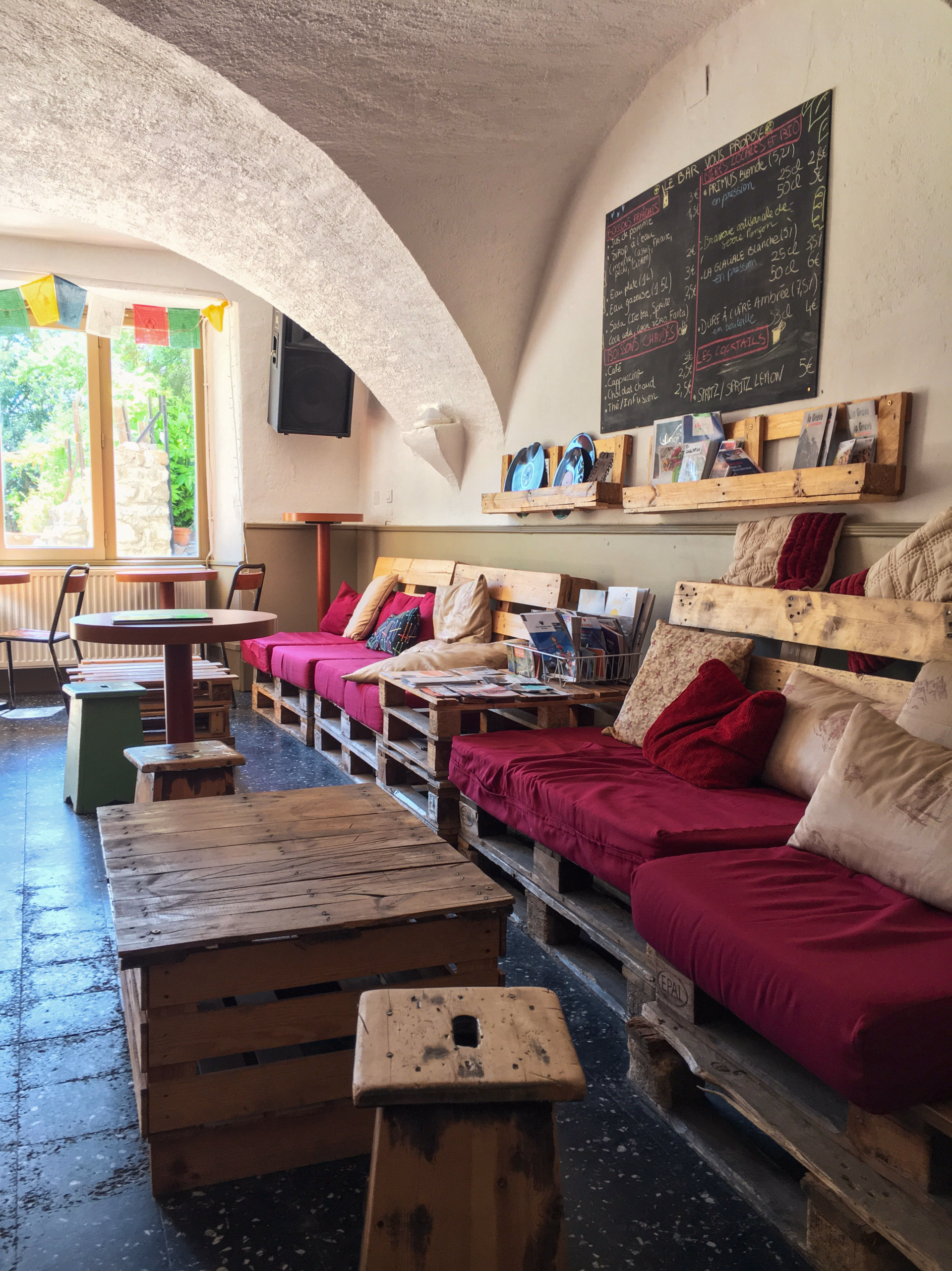 🏠 Auberge de jeunesse - Jours 1 à 4