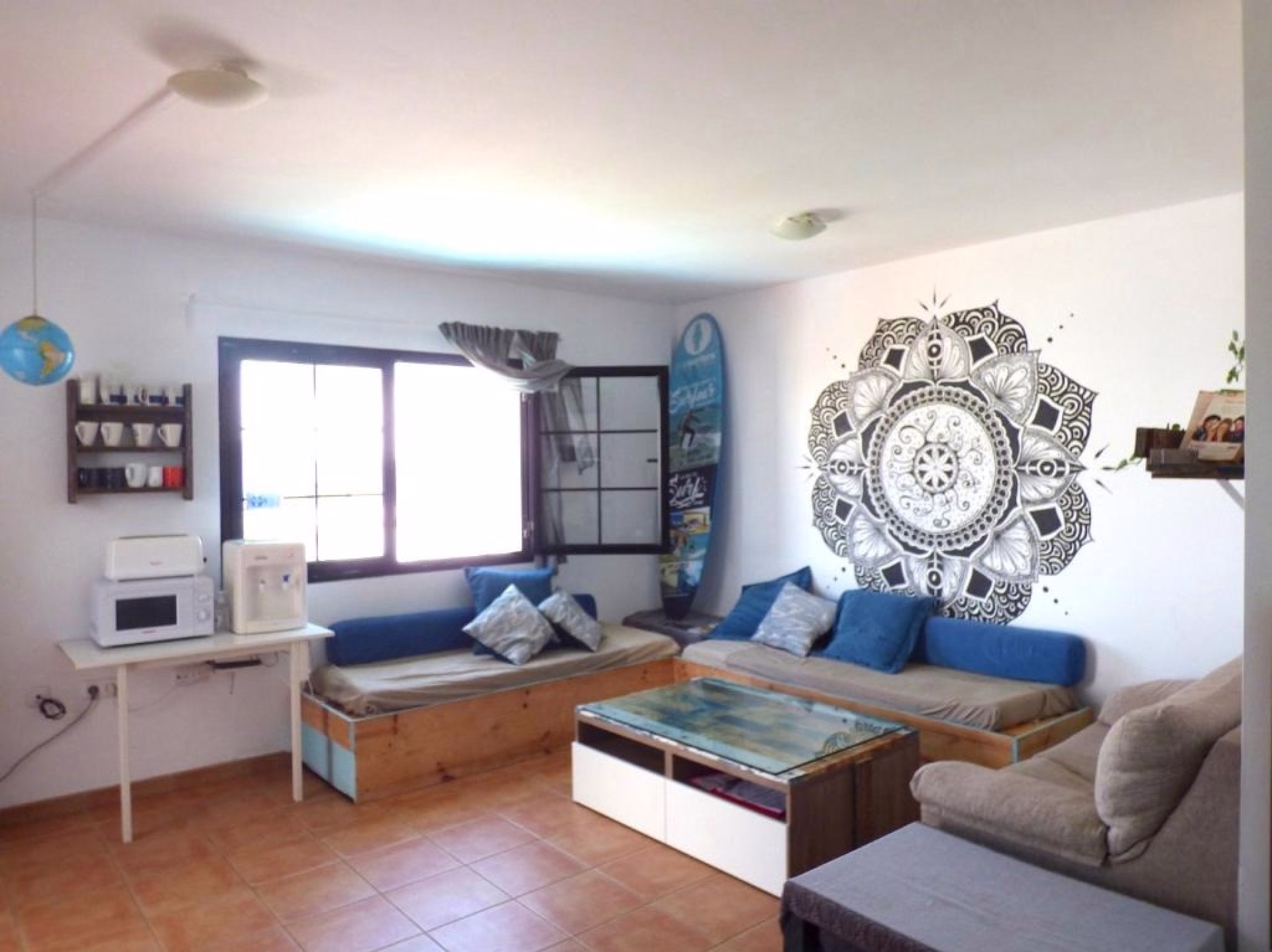 🏠 Surf House