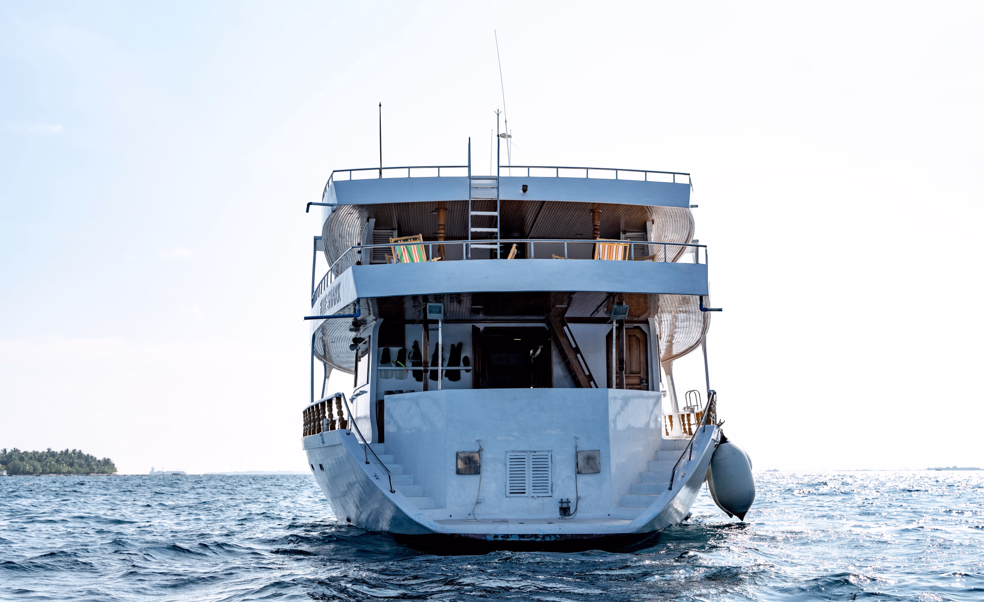 🚢 Bateau de croisière à moteur - Jours 1 à 10