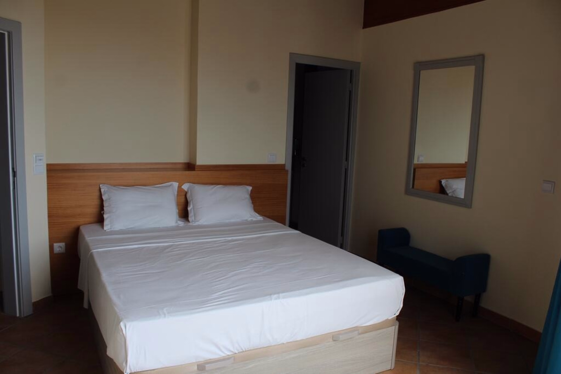 🏨 Hôtel 3* - Jours 4 à 6