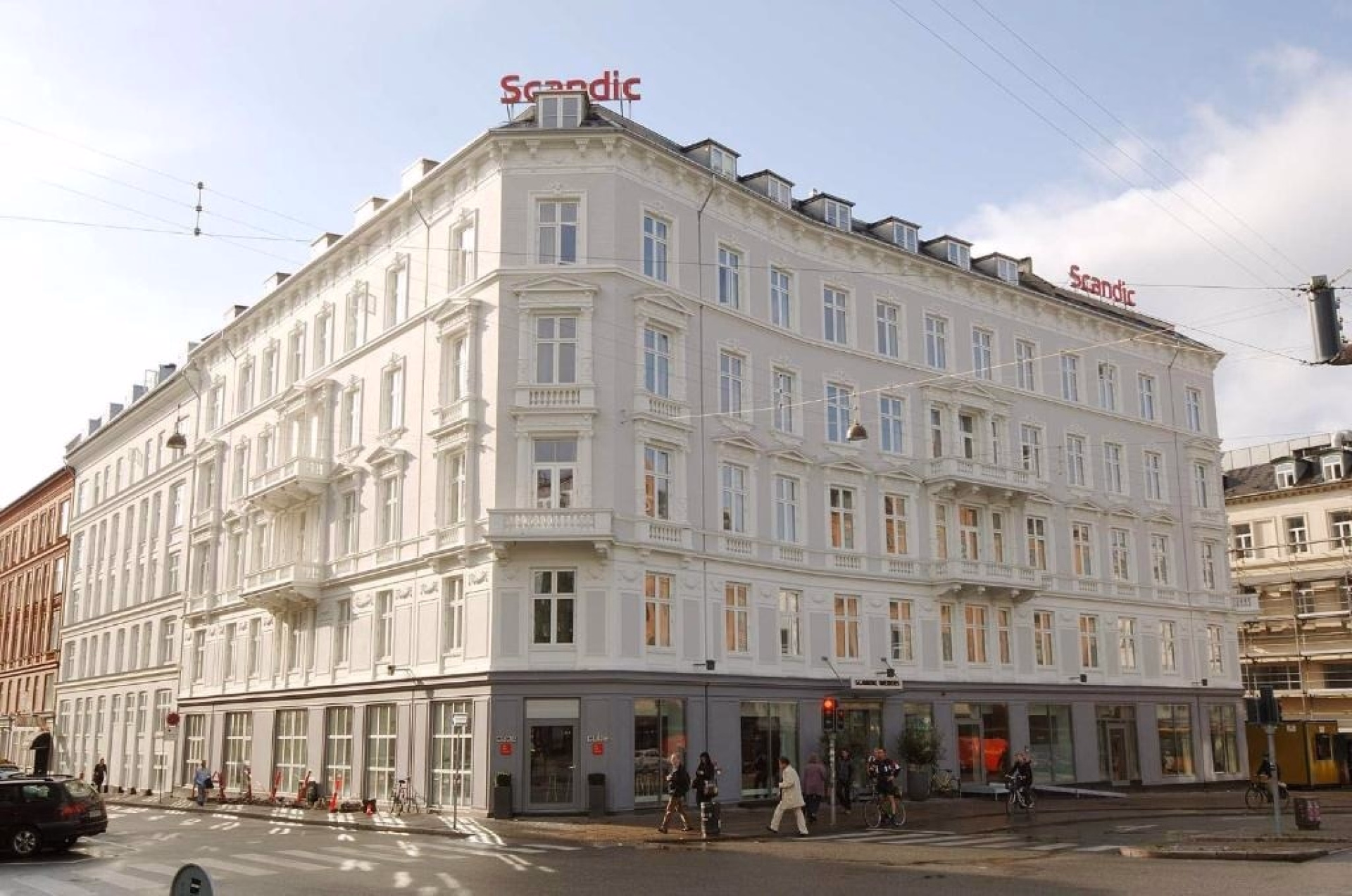 🏨 Hôtel 3* - Jours 1 à 3, 8