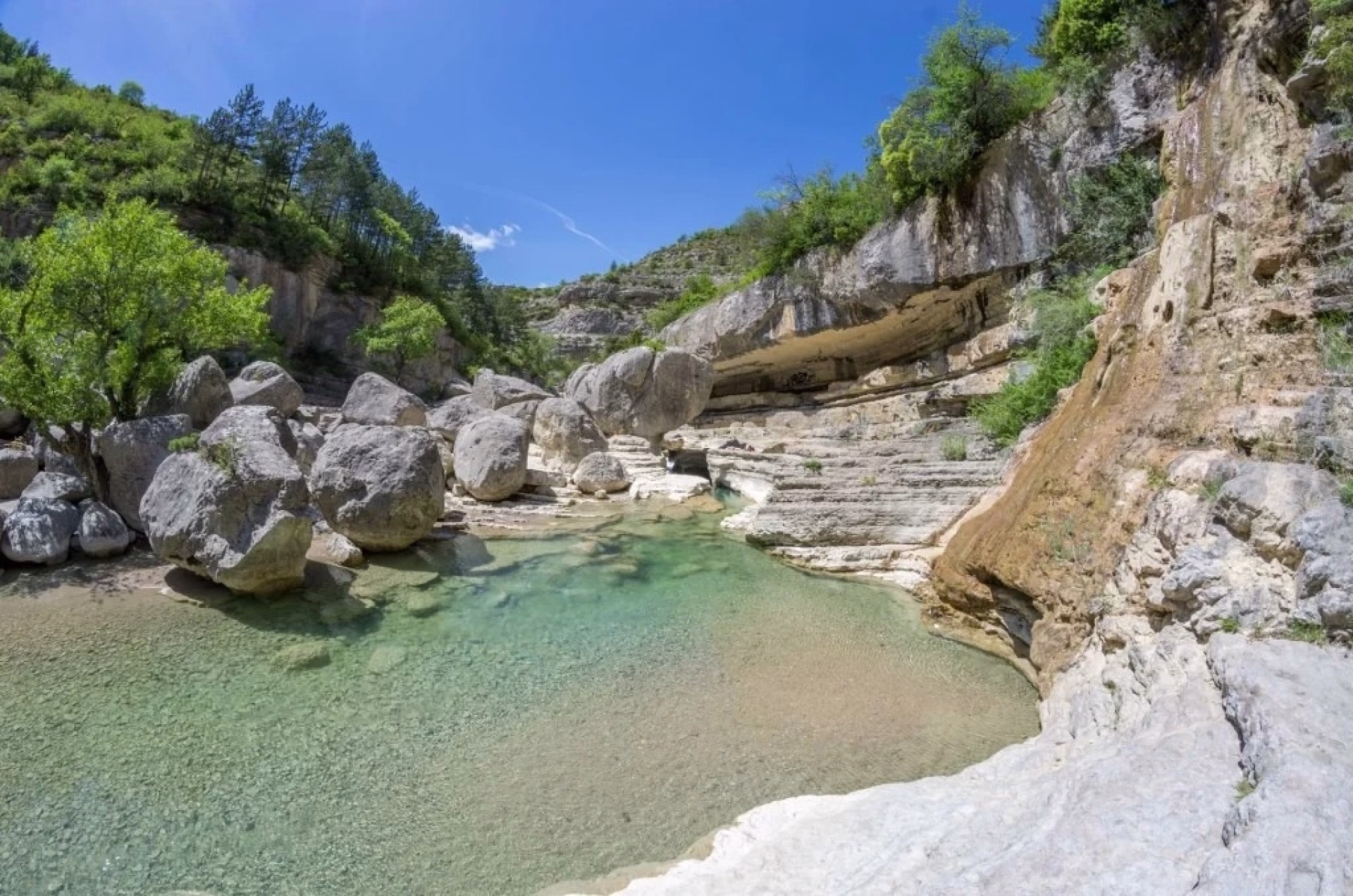 Randonnée équestre en yourte au cœur des Baronnies Provençales