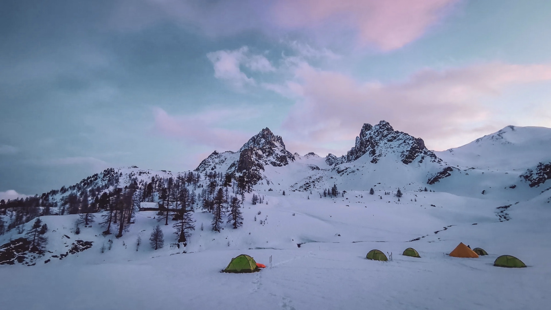 4 jours dans les Cerces entre raquettes, pulka et bivouac