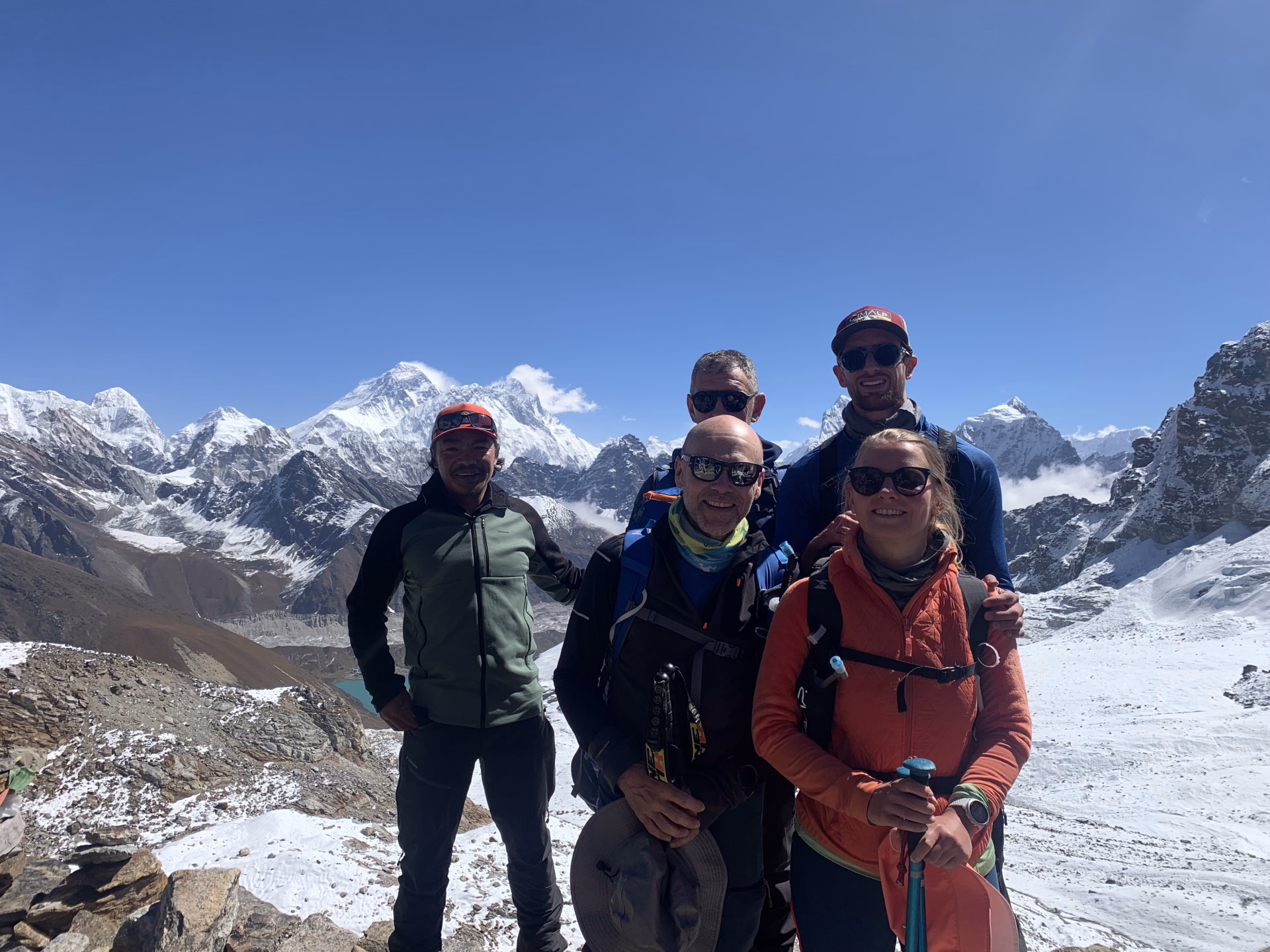 Photo de groupe pendant un trek au Népal