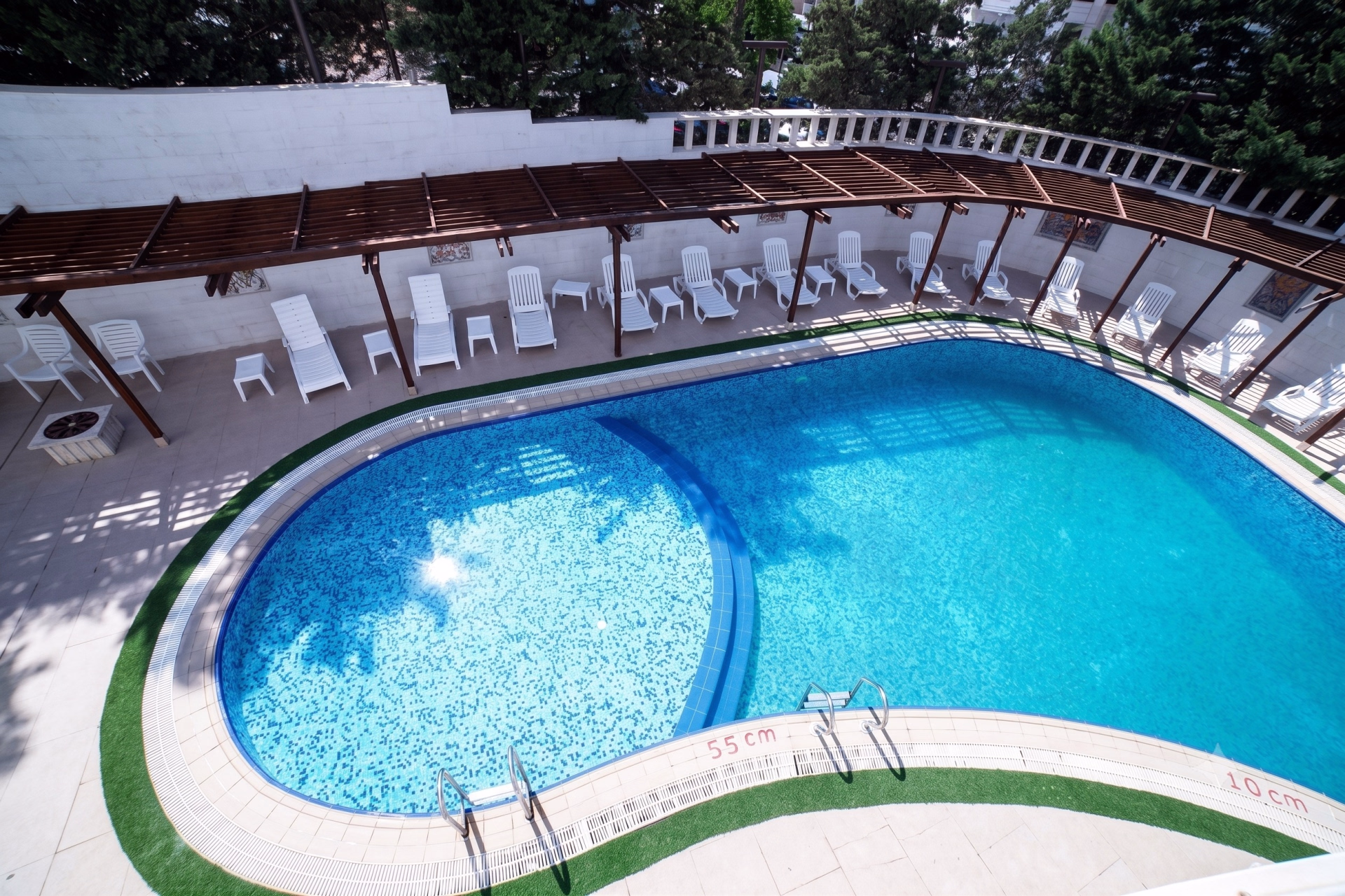 🏨 Hôtel 4* - Jour 1