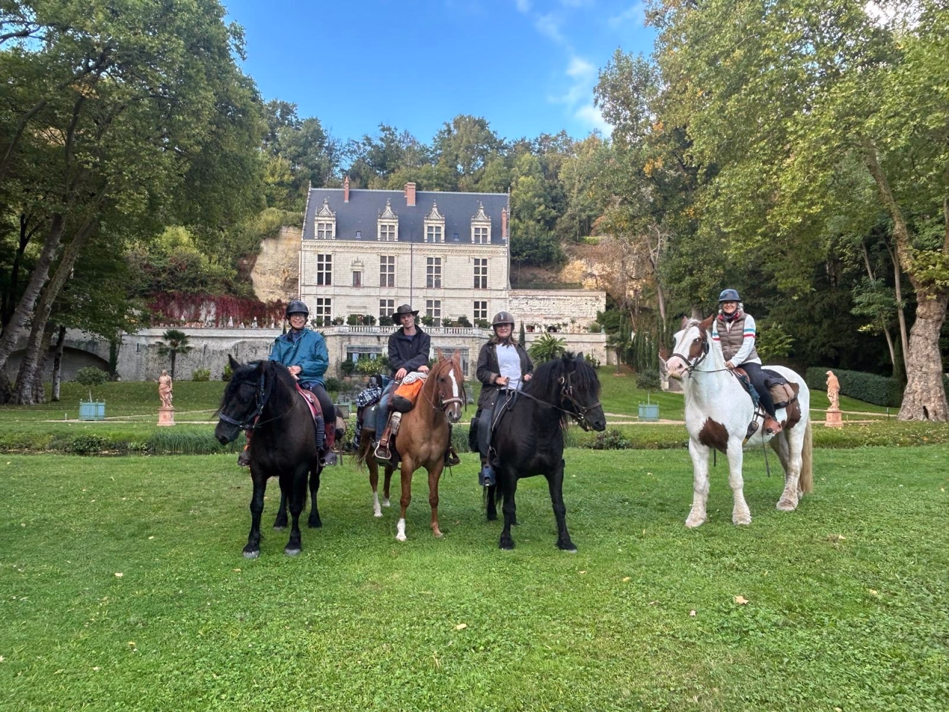 Randonnée à cheval de 2 jours avec Bivouac Royal
