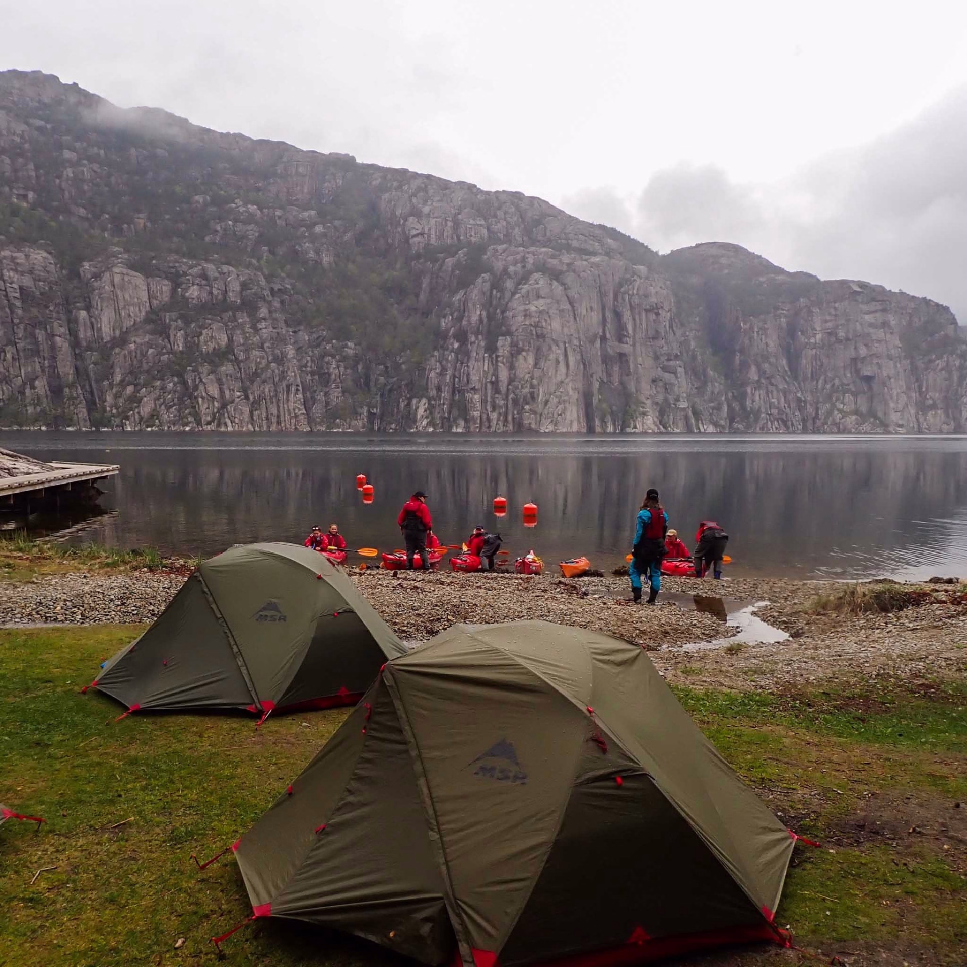 Randonnée, kayak et camping dans les fjords norvégiens