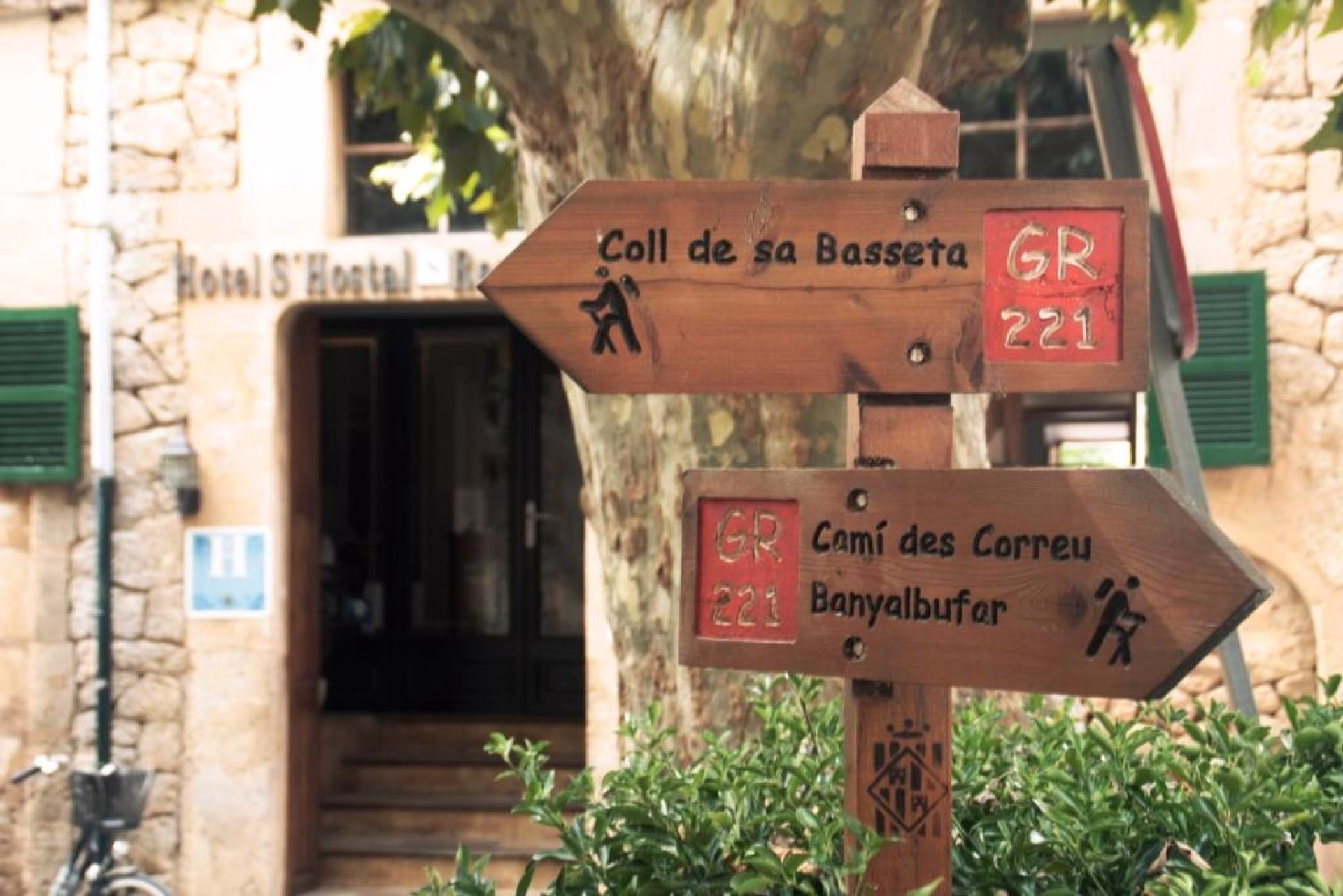 🏠 Auberge - Jour 1