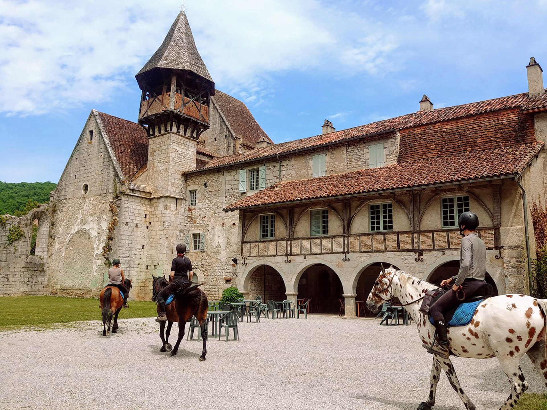 Escapade cheval & détente en vallée du Célé dans le Lot