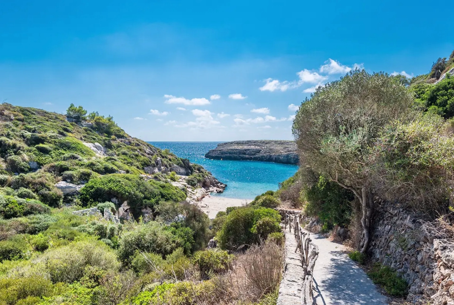 Randonnée itinérante sur le Cami de Cavalls à Minorque
