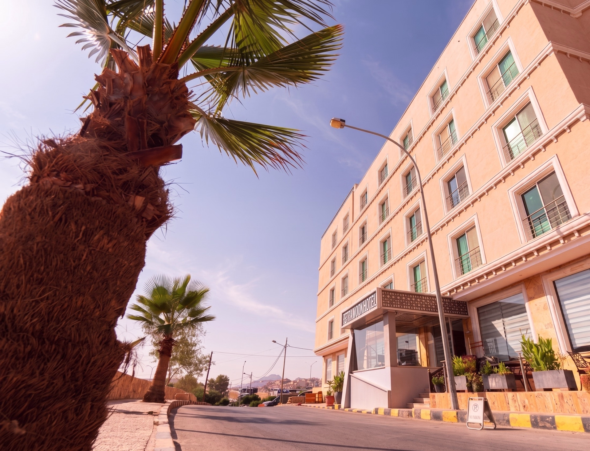 🏨 Hôtel 4* - Jours 4 à 6
