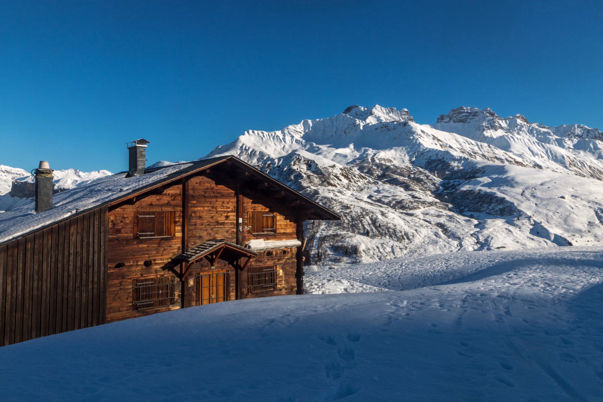Monts et Merveilles du Beaufortain en raquettes à neige