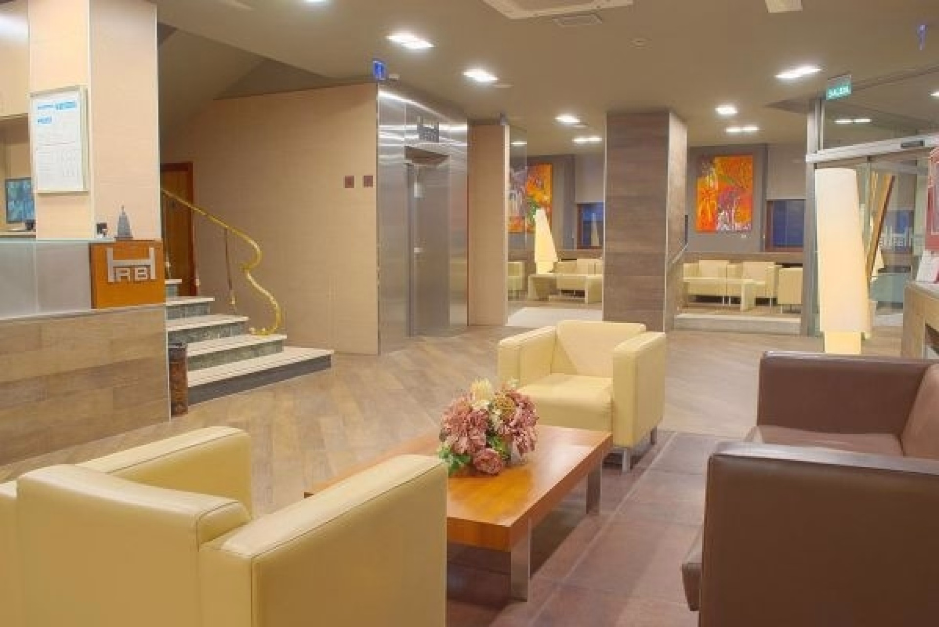 🏨 Hôtel 3* - Jours 4 à 5