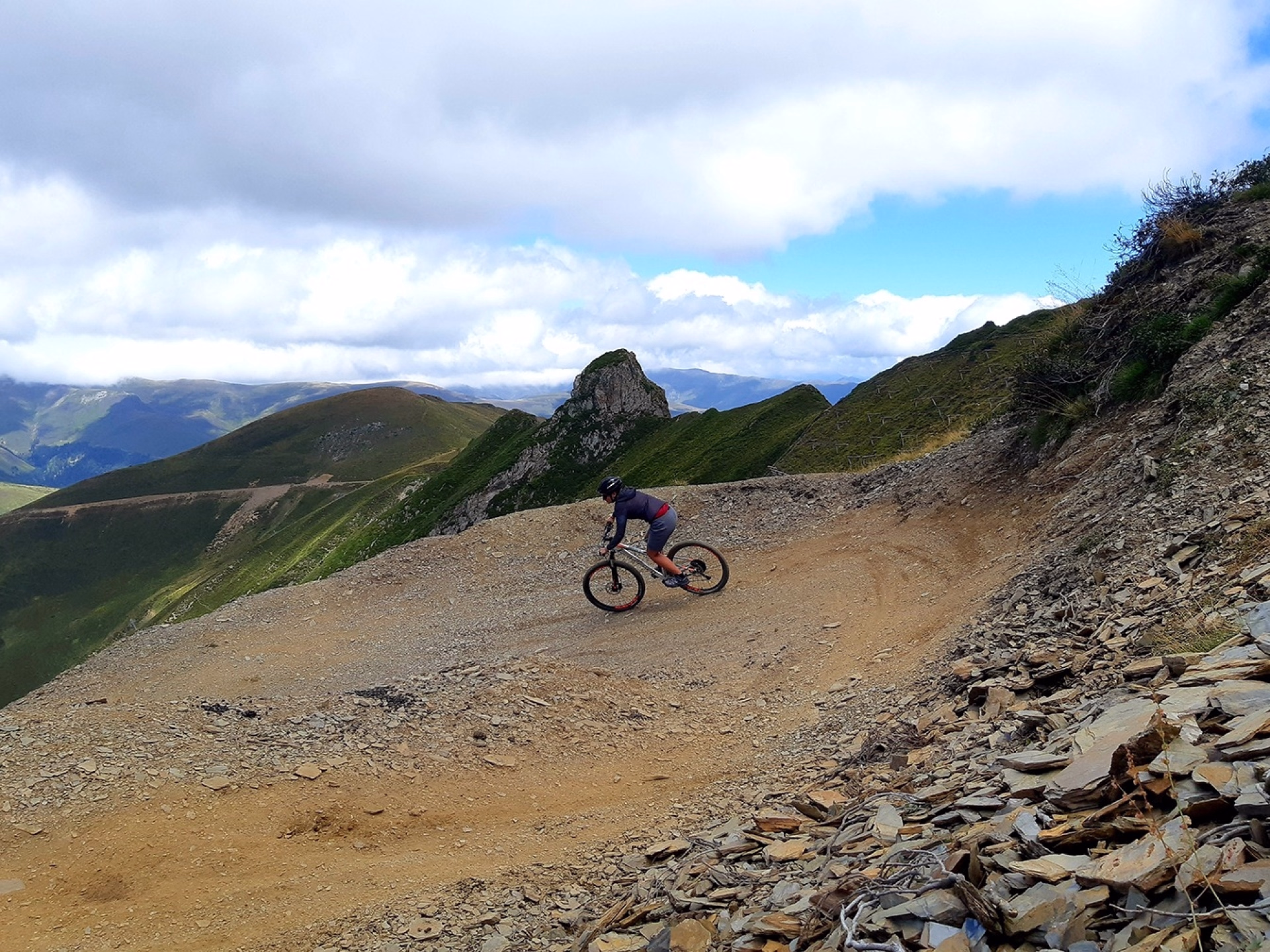 Itinérance en VTT électrique dans les Pyrénées