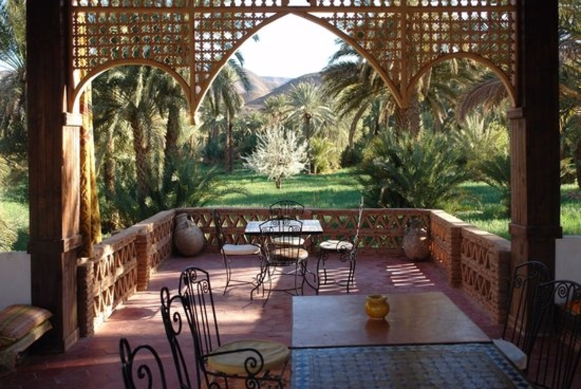 🏩 Hôtel 3* - Jour 1 et 6