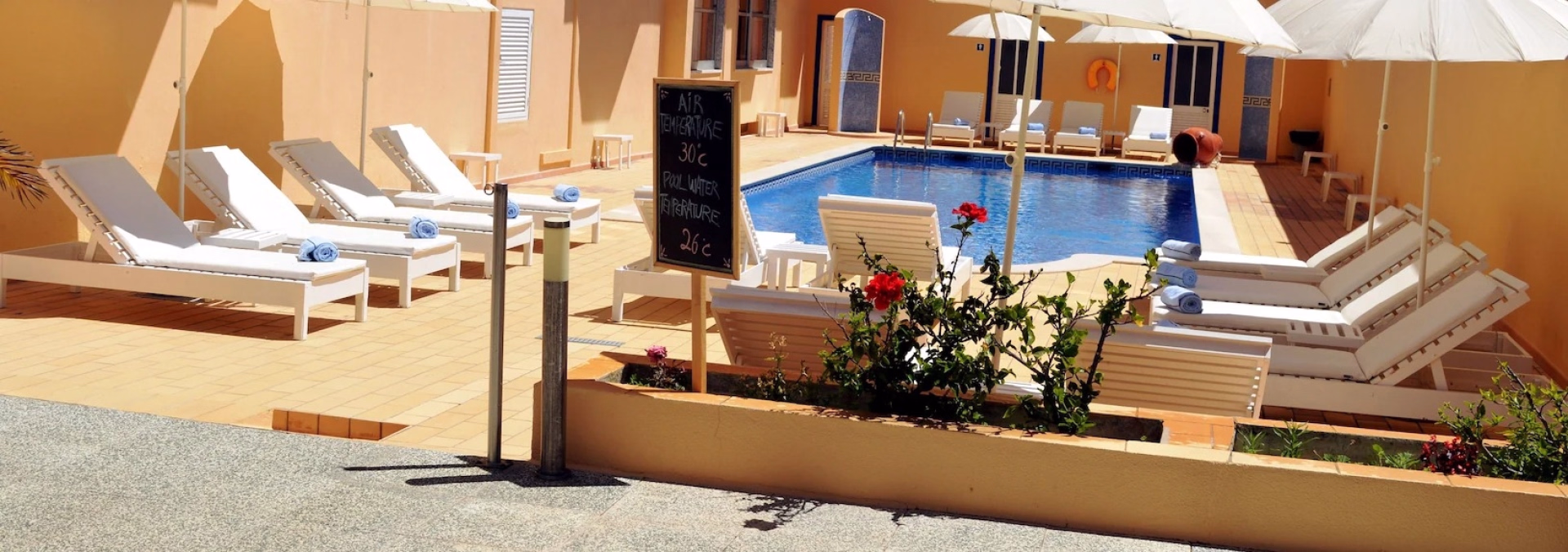 🏨 Hôtel 3* - Jour 1