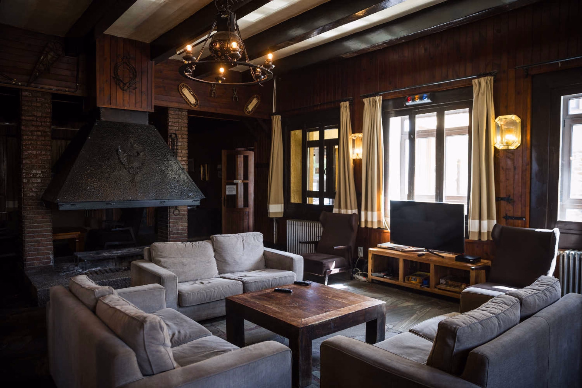 🏠 Auberge - Jour 4