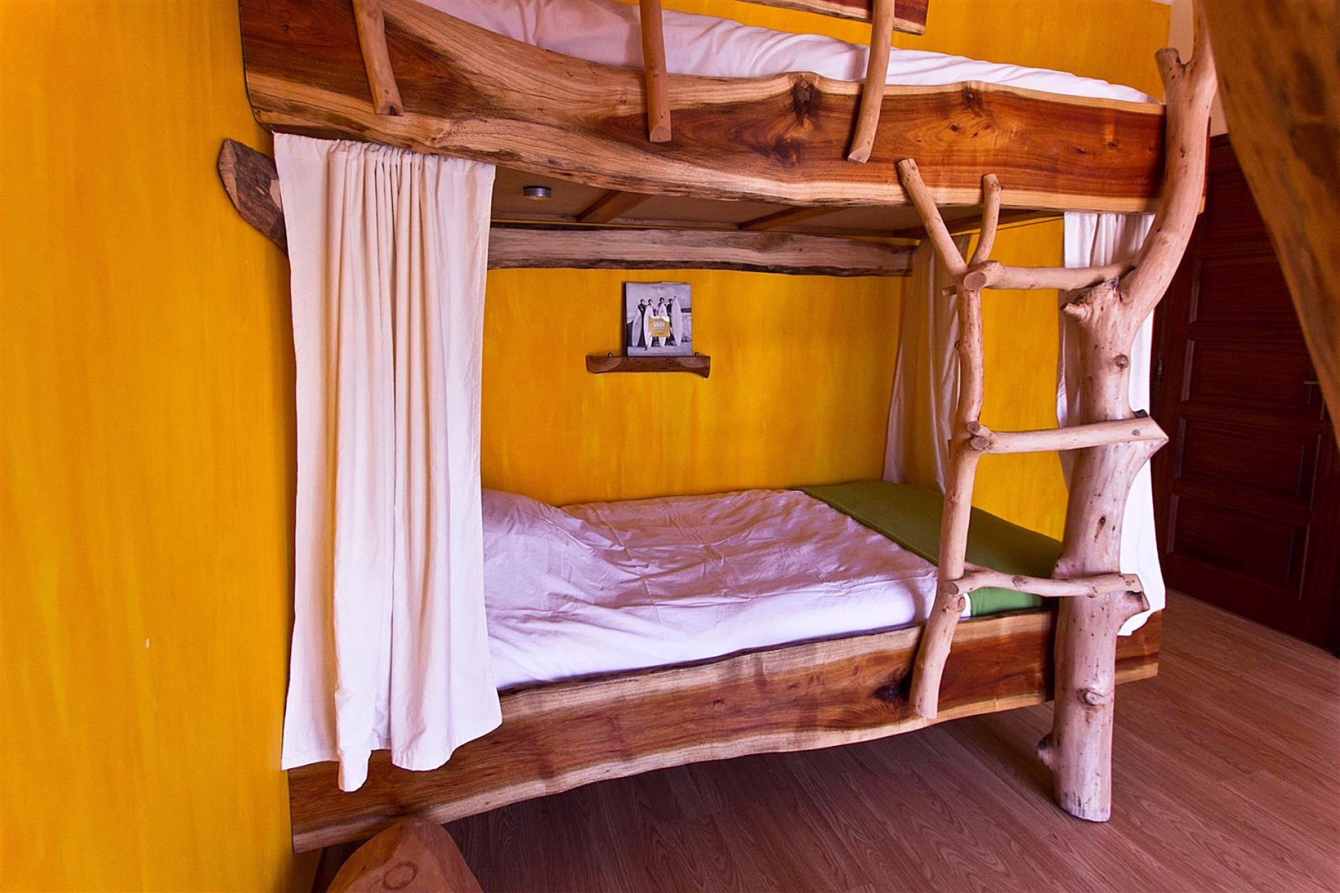 🏠 Surf House - Jours 1 à 8