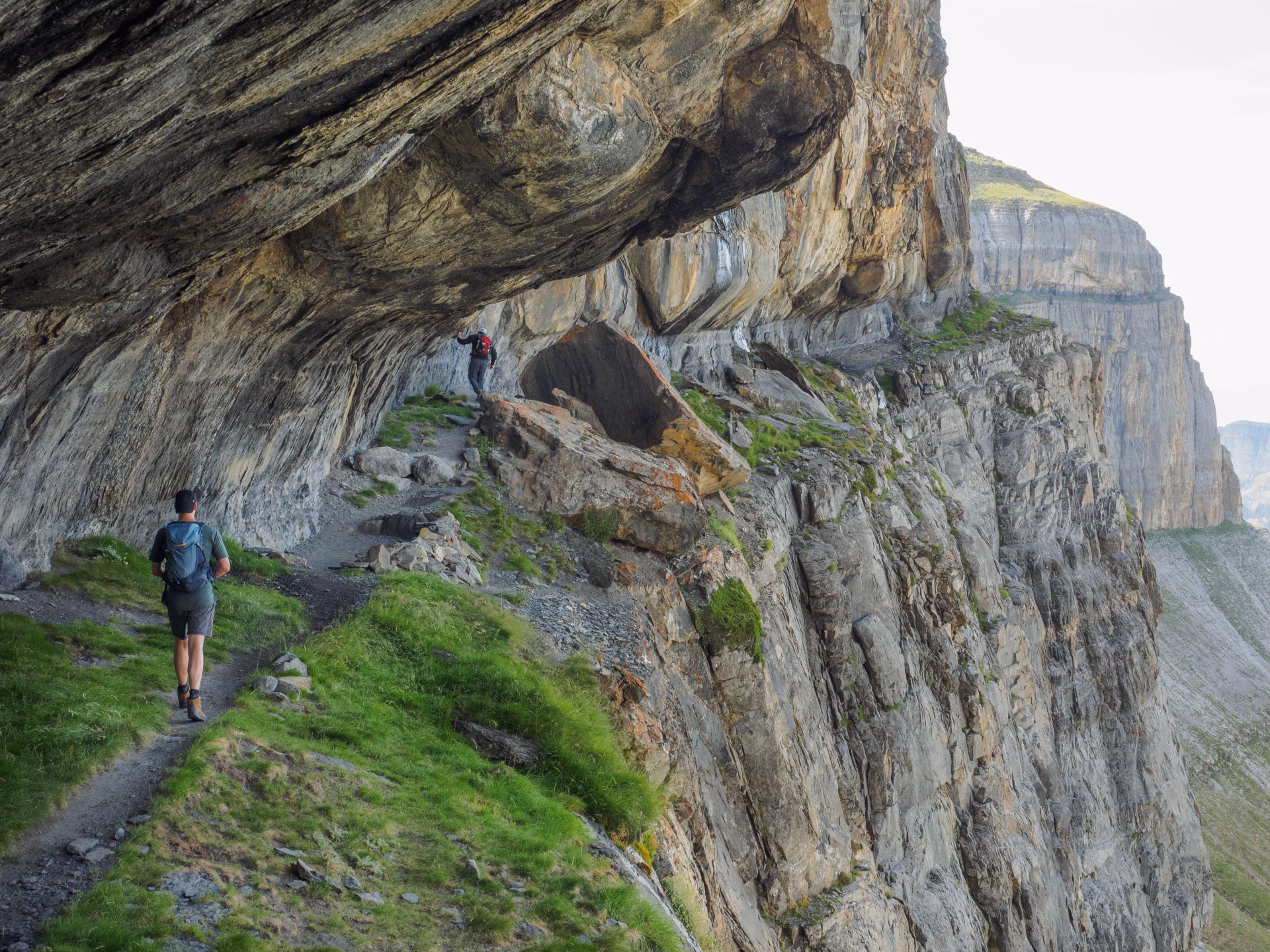 Les belvédères pyrénéens : itinérance du Petit Vignemale au Mont Perdu