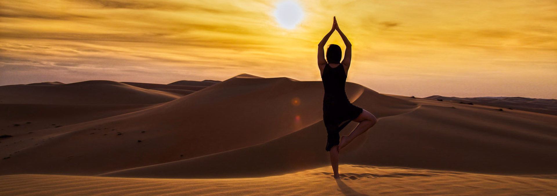 Photo yoga au Désert