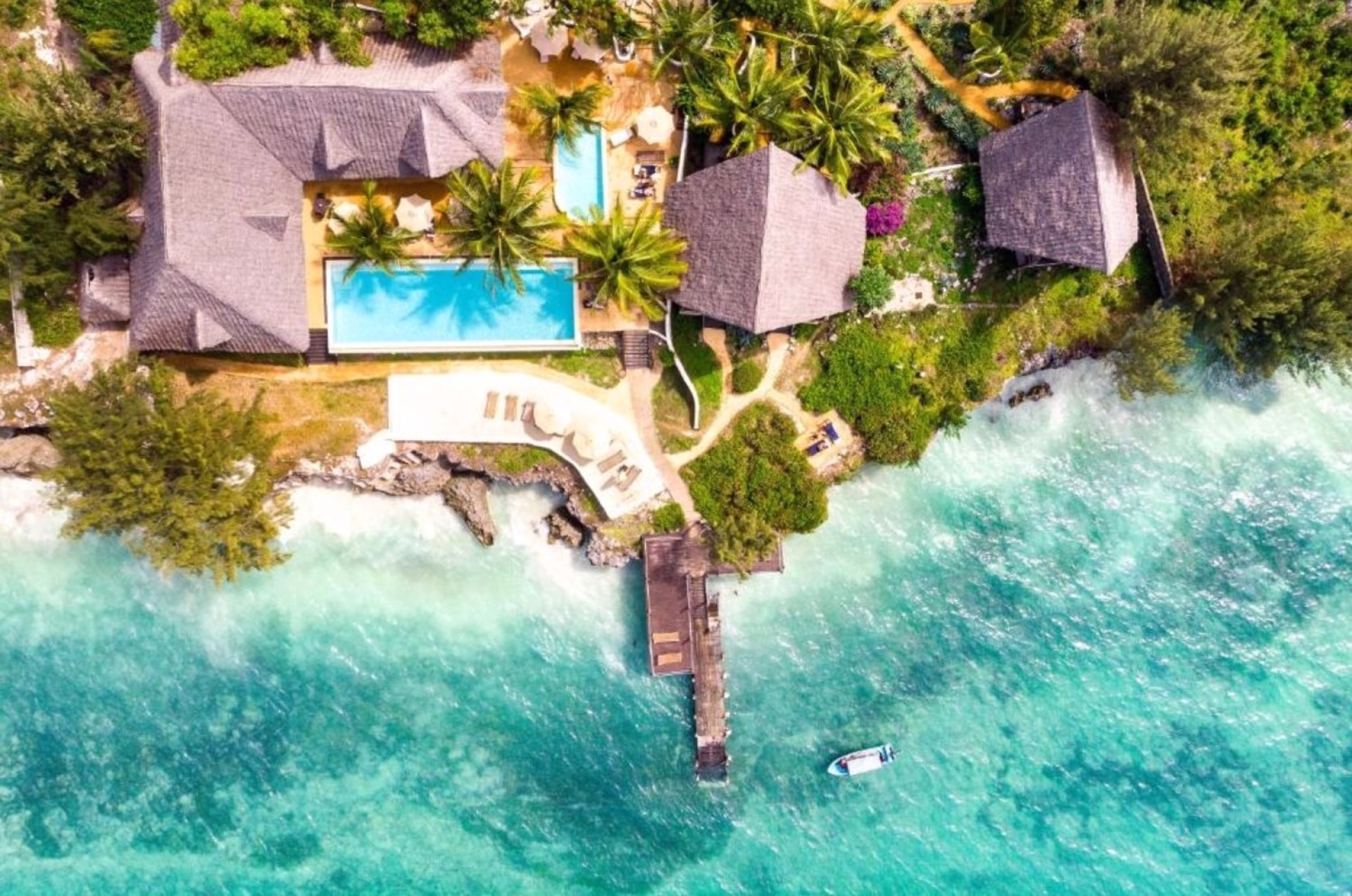🏨 Hôtel 4* - Jours 2 à 3