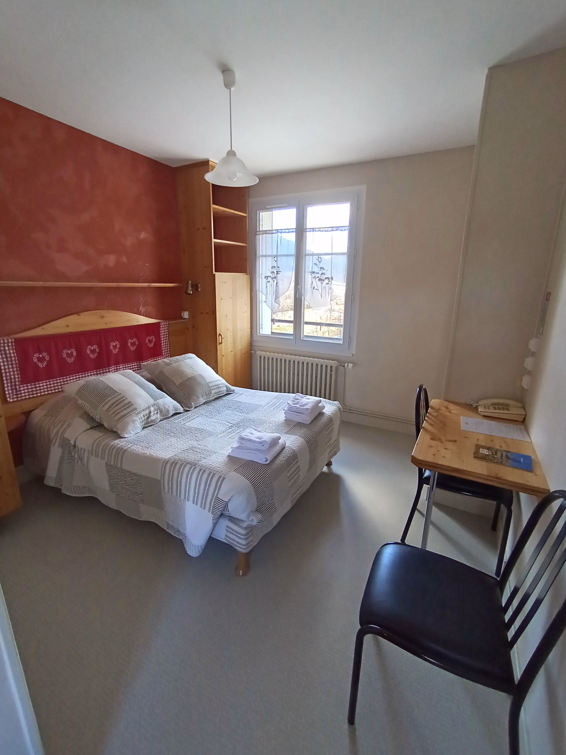 🏨 Hôtel 2*