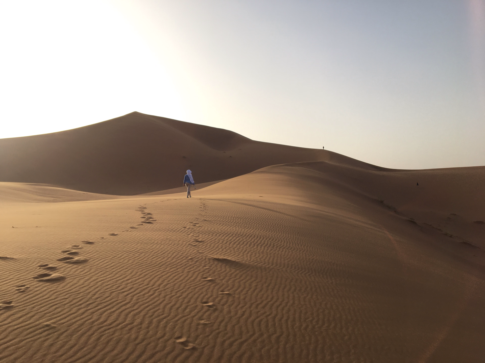 Trek, yoga, bien-être et déconnexion dans le désert du Sahara