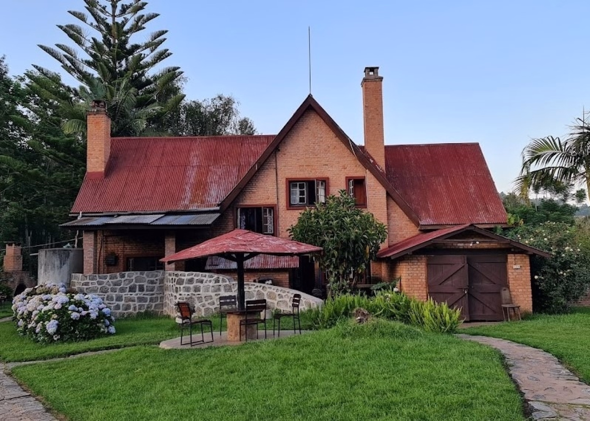 🏨 Hôtel rural - Jours 2 à 6