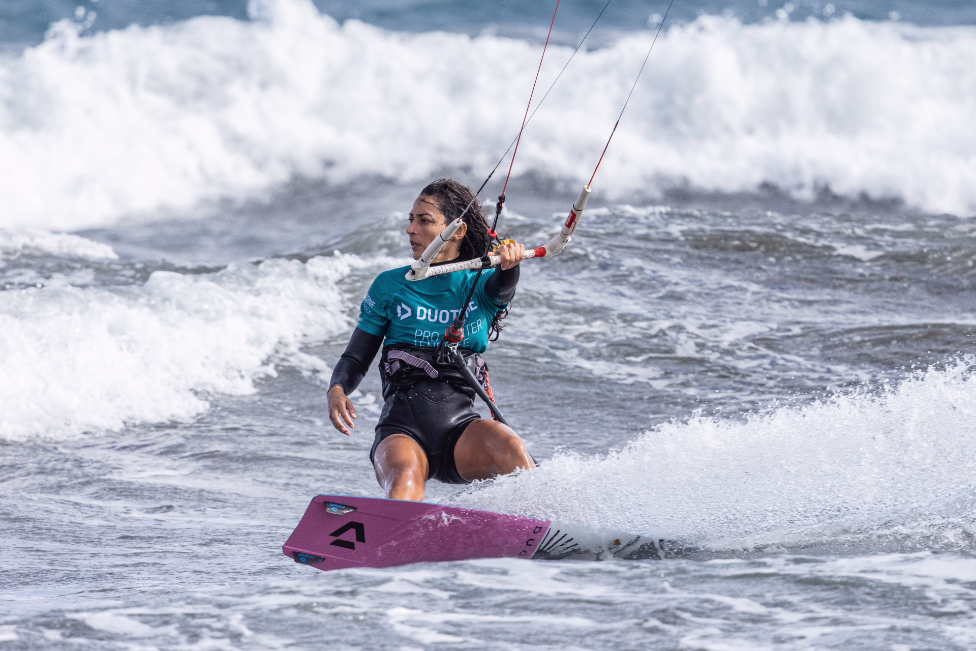 Kitesurf à Tenerife – Apprenez plus vite, glissez mieux