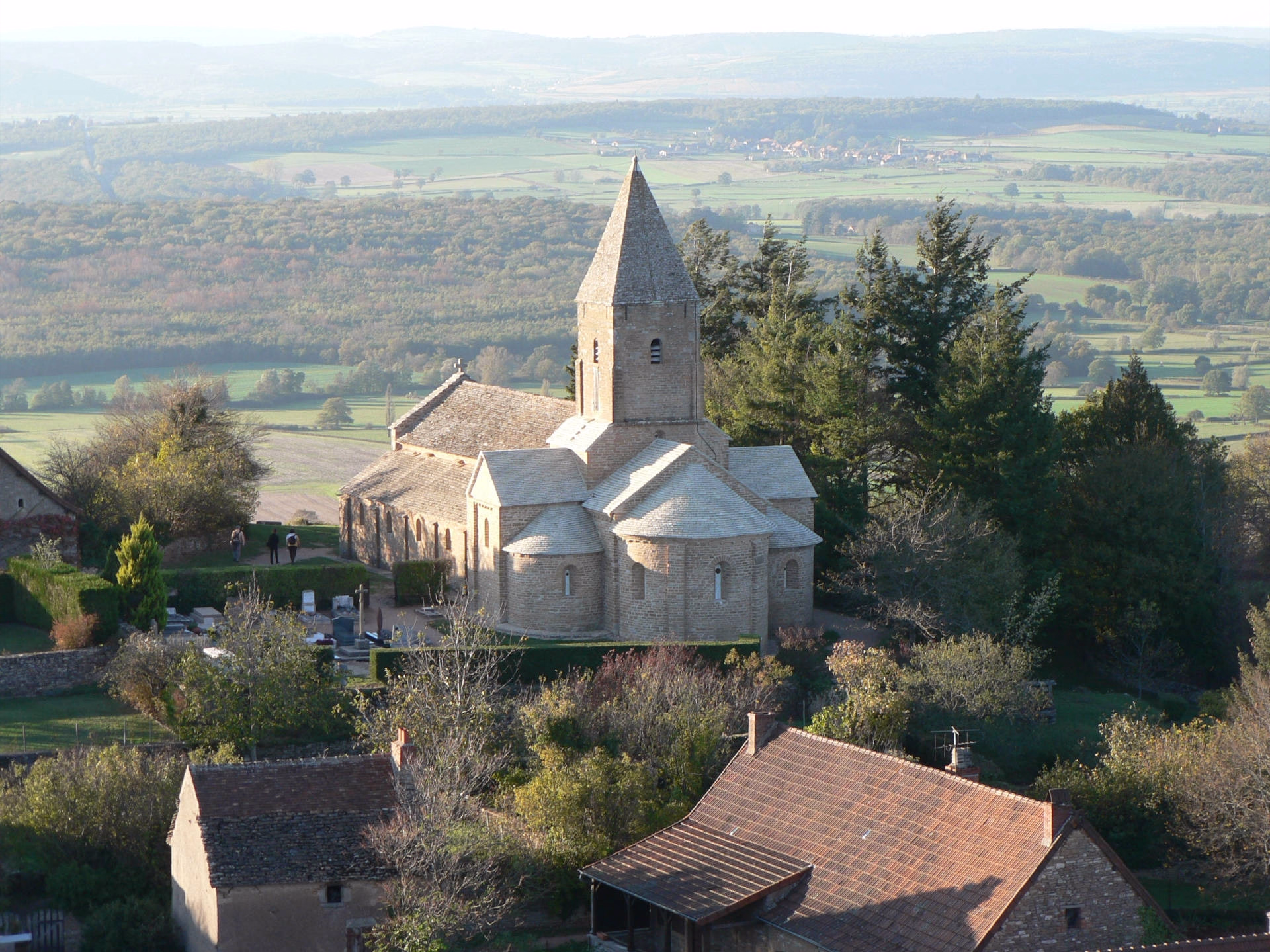 Randonnée et patrimoine en Bourgogne du sud