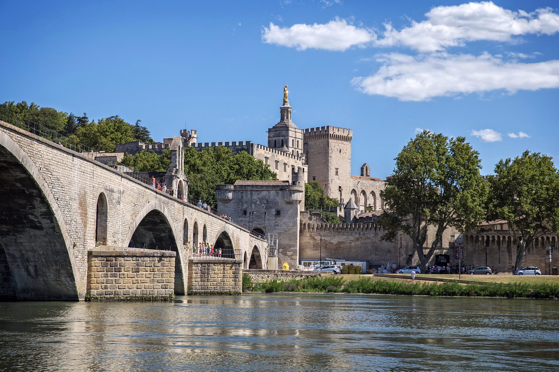 Découvrez nos voyages sportifs à Avignon pour vos prochaines vacances