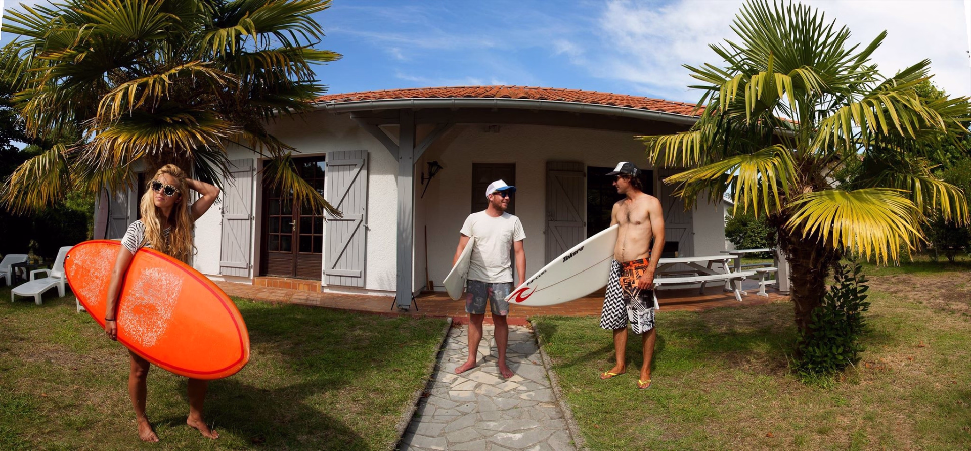 🏠 Surf House - Jour 1