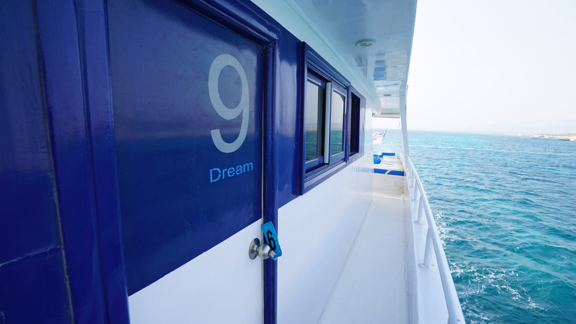🚢 Bateau de croisière à moteur - Jours 1 à 7
