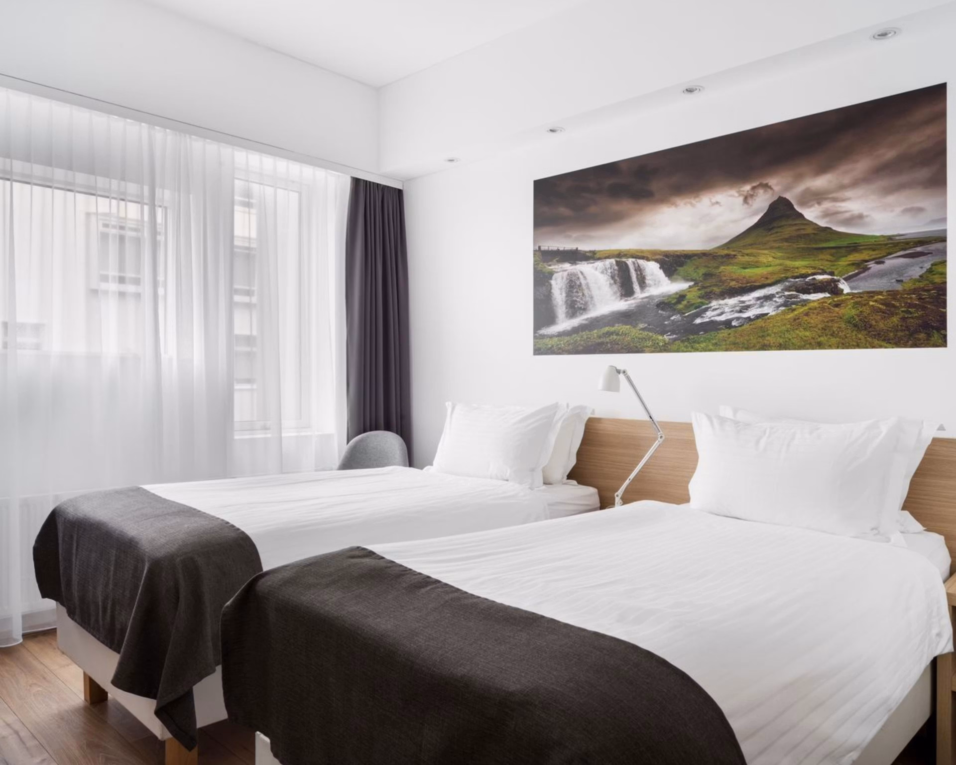 🏨 Hôtel 3* - Jours 1 à 2, 6 à 8