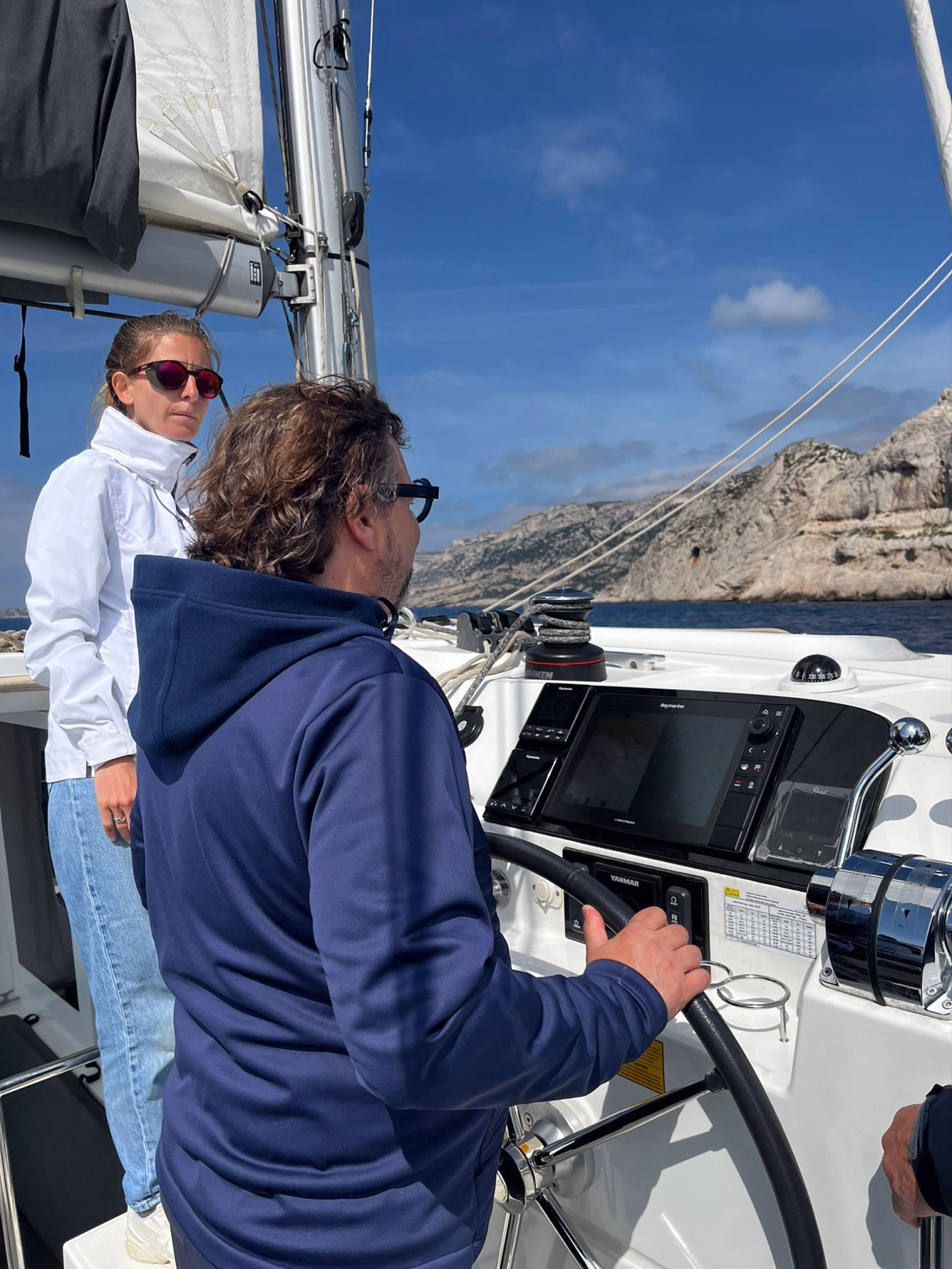 Cinq jours d'initiation voile au cœur des Calanques