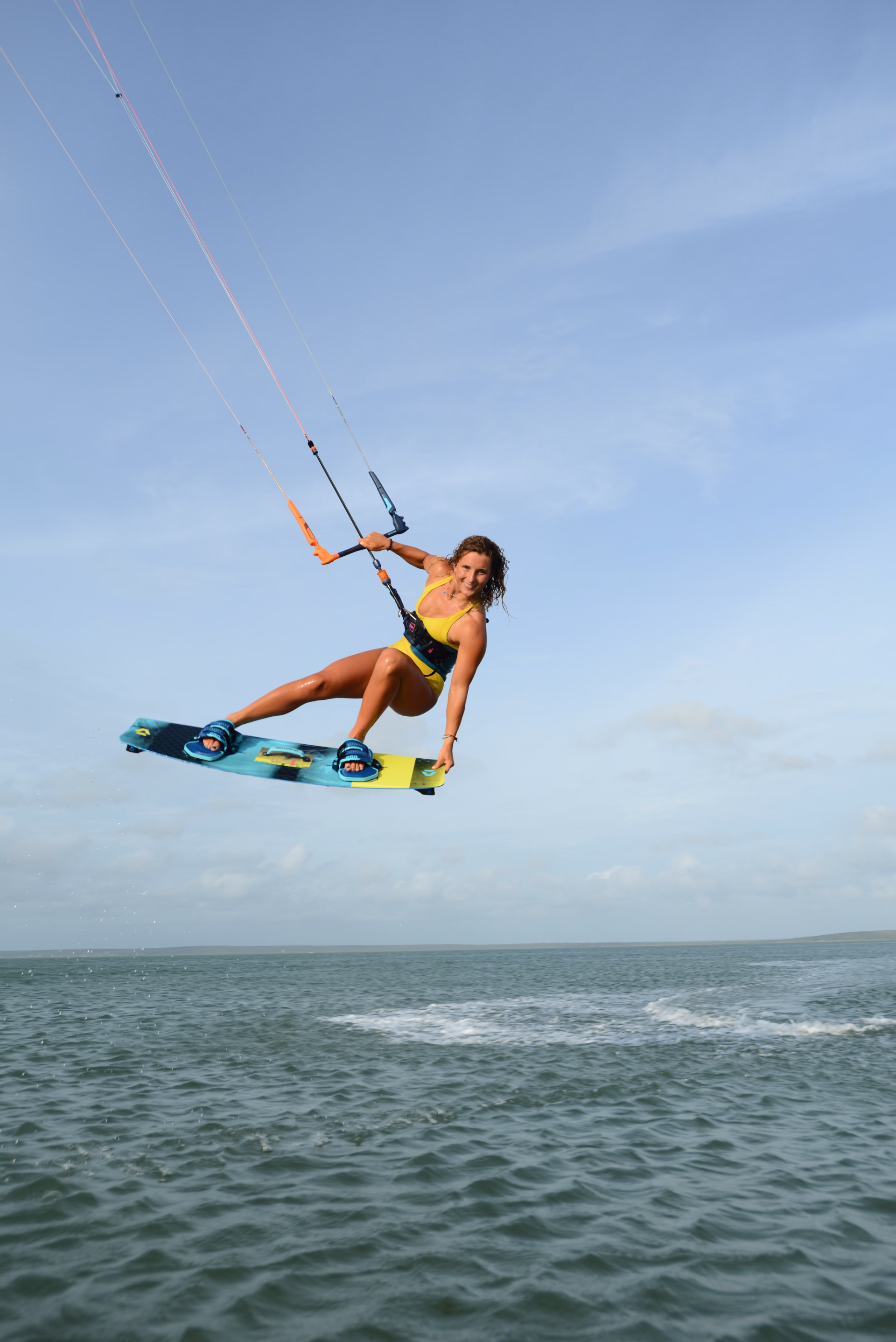 Kitesurf en autonomie dans un lagon à Kalpitiya au Sri Lanka