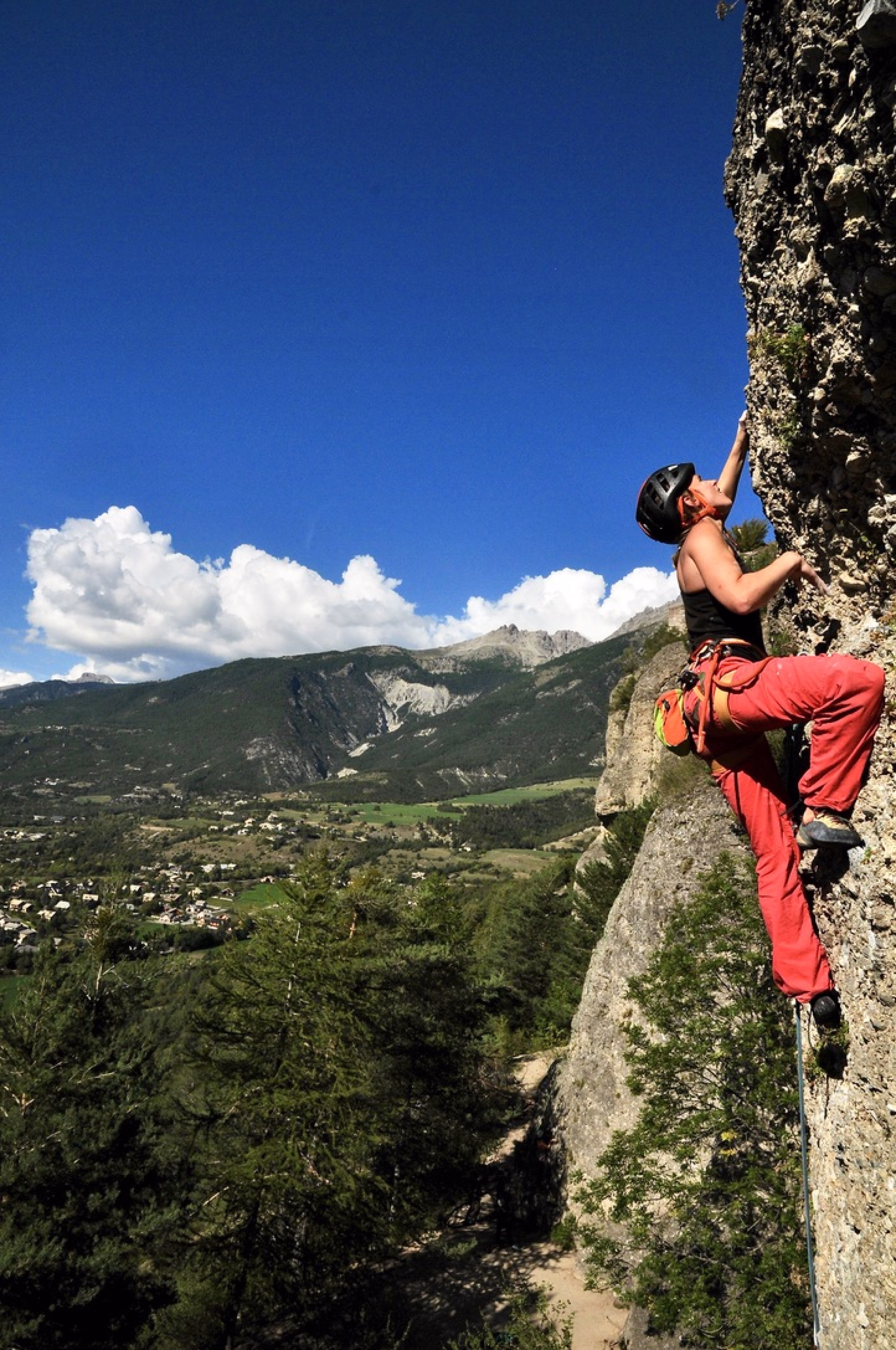 Partez faire de l'escalade avec nos séjours sportifs comme aux JO